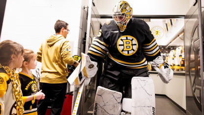 Linus Ullmark Named Bruins Nominee for 2023-24 King Clancy Memorial Trophy